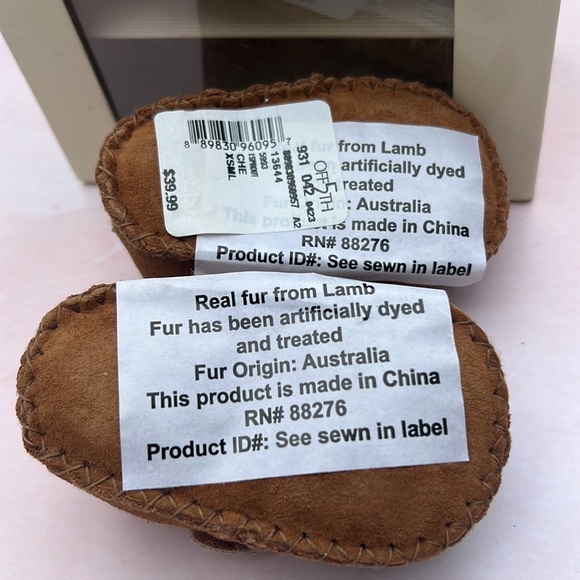 Ugg - Picture 3 of 6